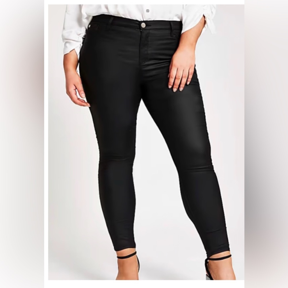 NWT River Island Coated Black Molly Jeggings - PLUS Size 28